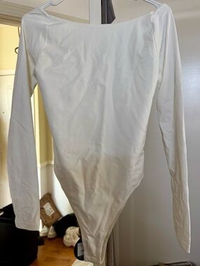 White Fox Boutique White Long-Sleeve Bodysuit